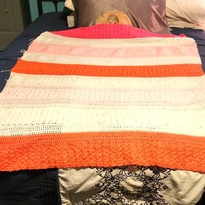 Pretty pleasant crochet throw blanket